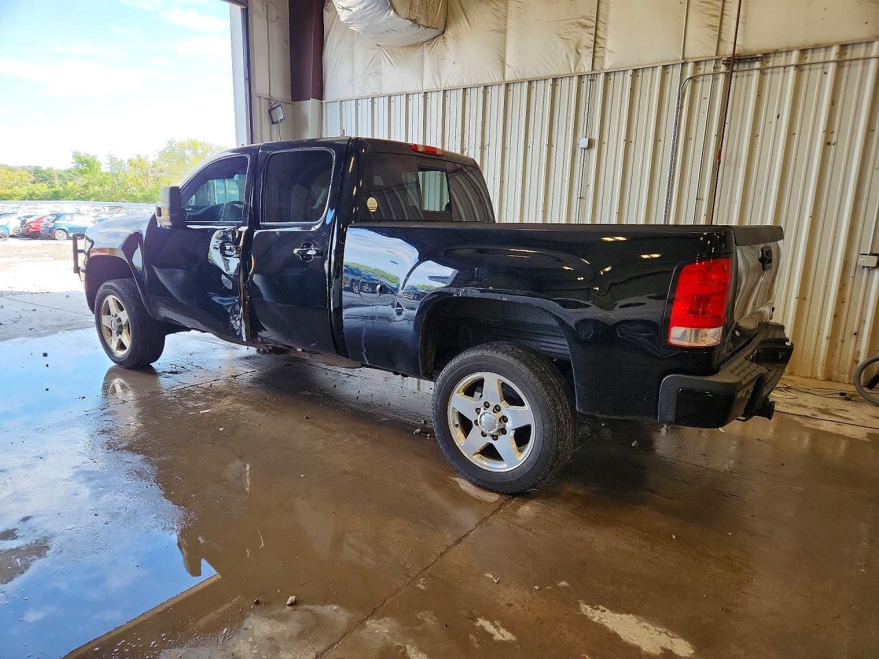 2013 GMC SIERRA K2500 DENALI — Фото 2 из 12