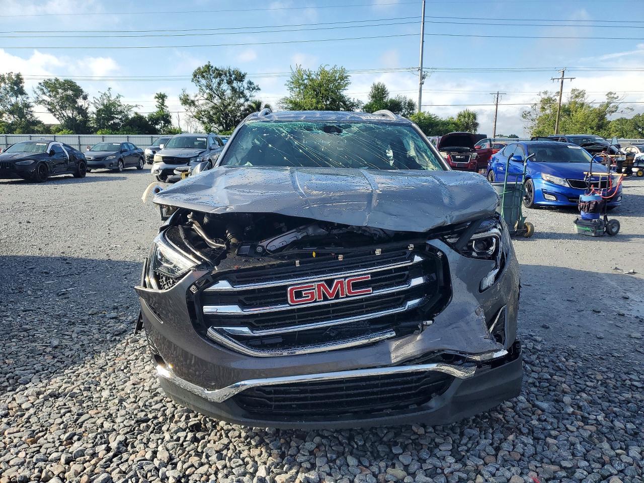 2018 GMC TERRAIN SLT — Фото 5 из 13