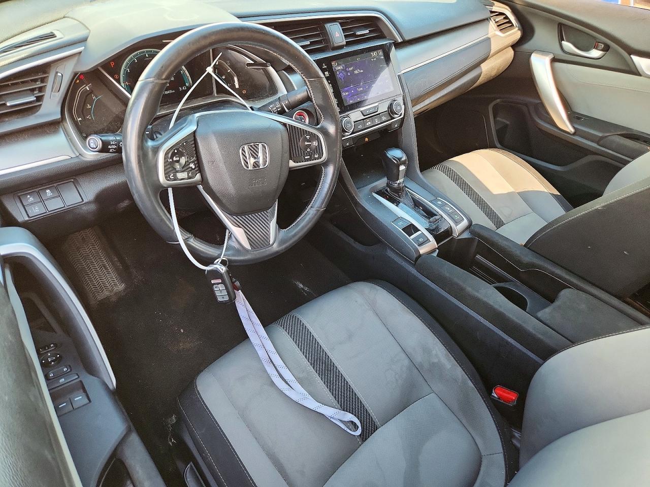 2HGFC3B46HH452191 2017 HONDA CIVIC photo no. 8