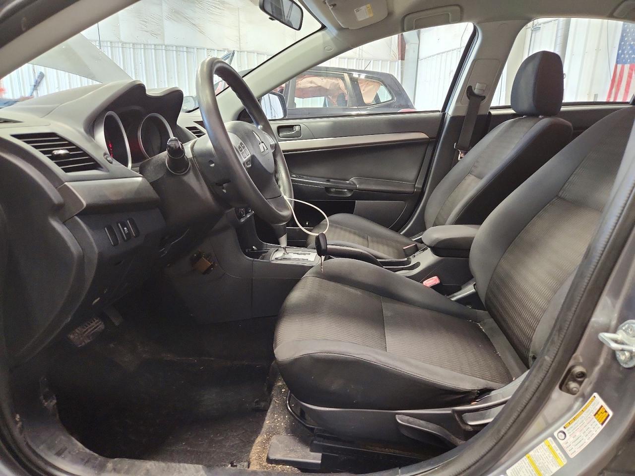 2012 MITSUBISHI LANCER SE — Фото 7 из 12