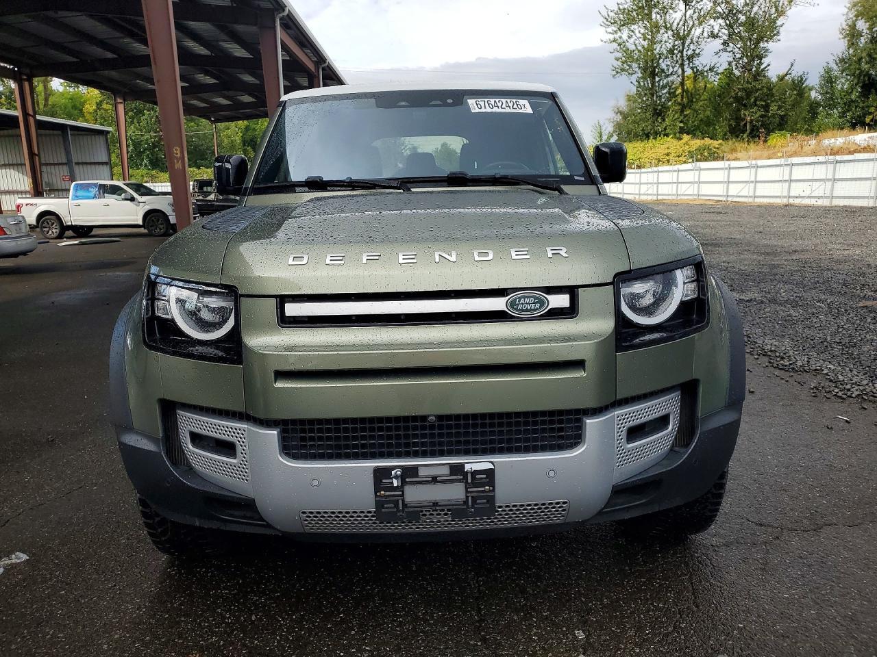 2022 LAND ROVER DEFENDER 110 — Фото 5 из 12