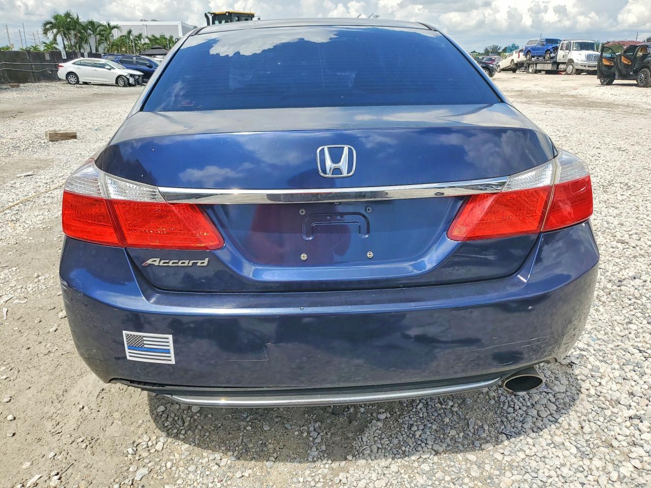 2014 HONDA ACCORD LX — Фото 6 из 13