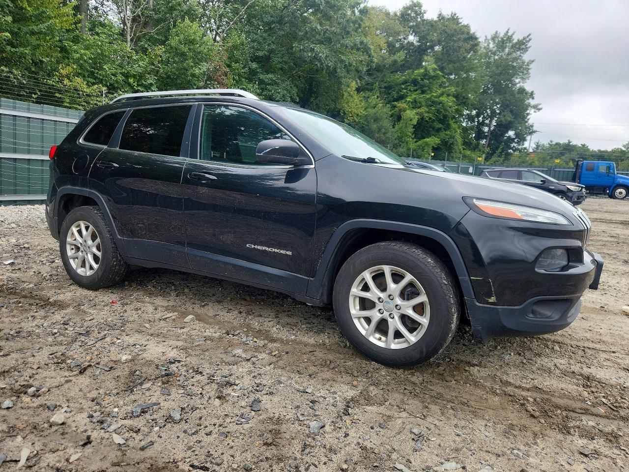1C4PJMCS1FW514588 2015 JEEP CHEROKEE photo no. 4