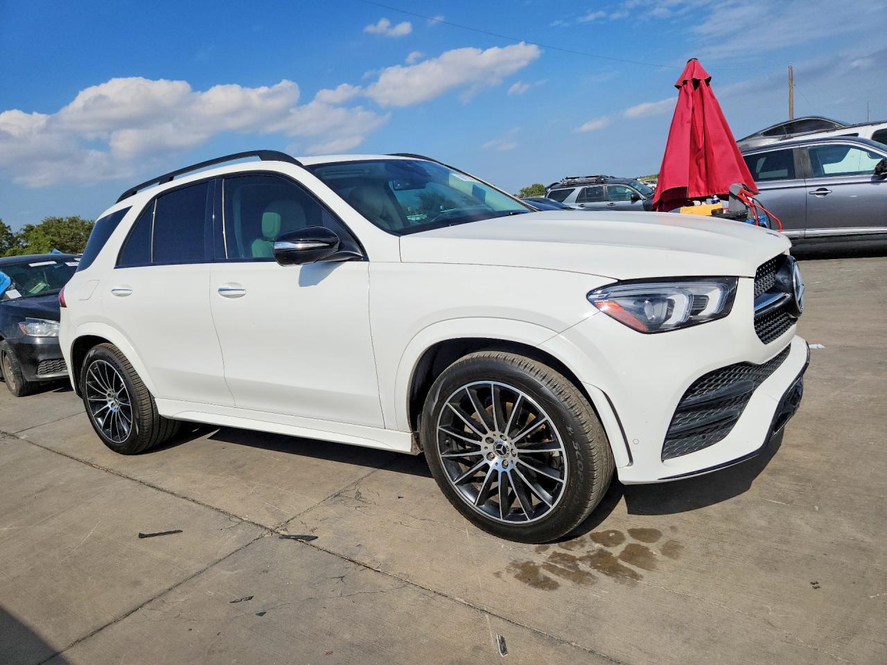 2021 MERCEDES-BENZ GLE 350 — Фото 4 из 13