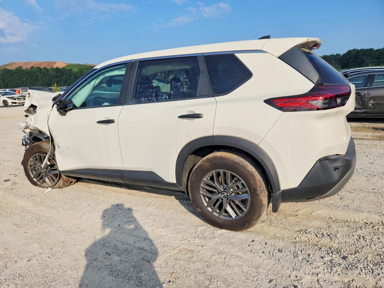 2023 NISSAN ROGUE S — Фото 2 из 13