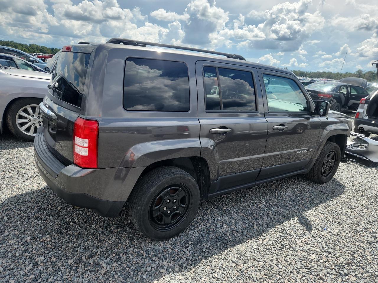 2017 JEEP PATRIOT SPORT — Фото 3 из 13