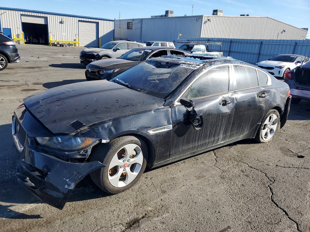2018 JAGUAR XE SAJAR4FX9JCP39245