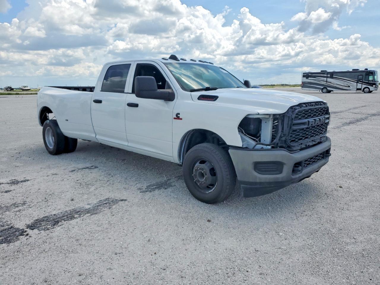 3C63RPGL1PG652103 2023 RAM 3500 photo no. 1