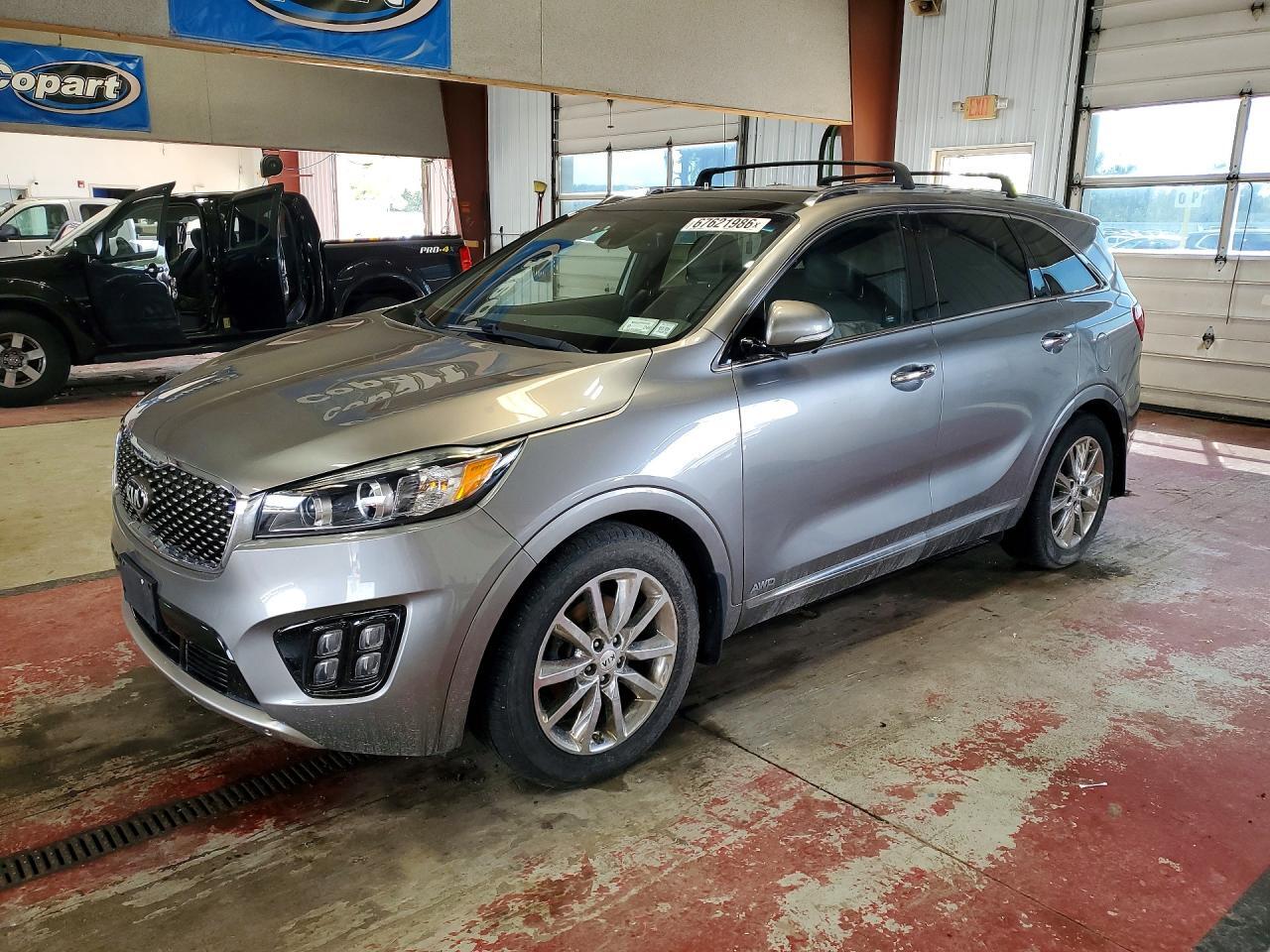 2017 KIA SORENTO 5XYPKDA53HG256827