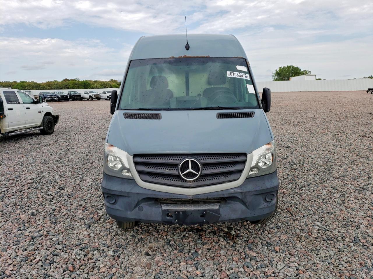 2016 MERCEDES-BENZ SPRINTER 3500 DELIVERY VAN — Фото 5 из 12