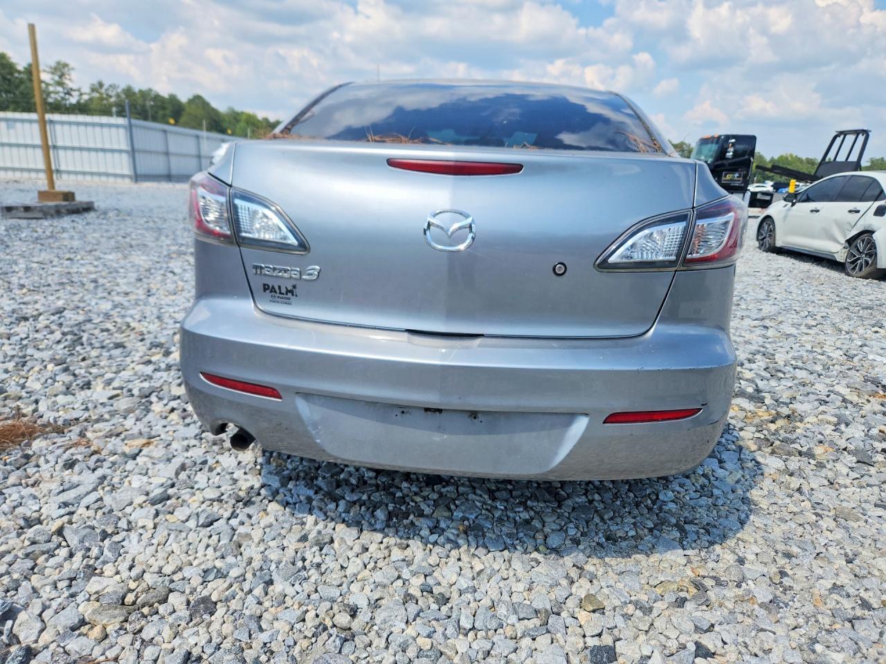 2013 MAZDA 3 I — Фото 6 из 12