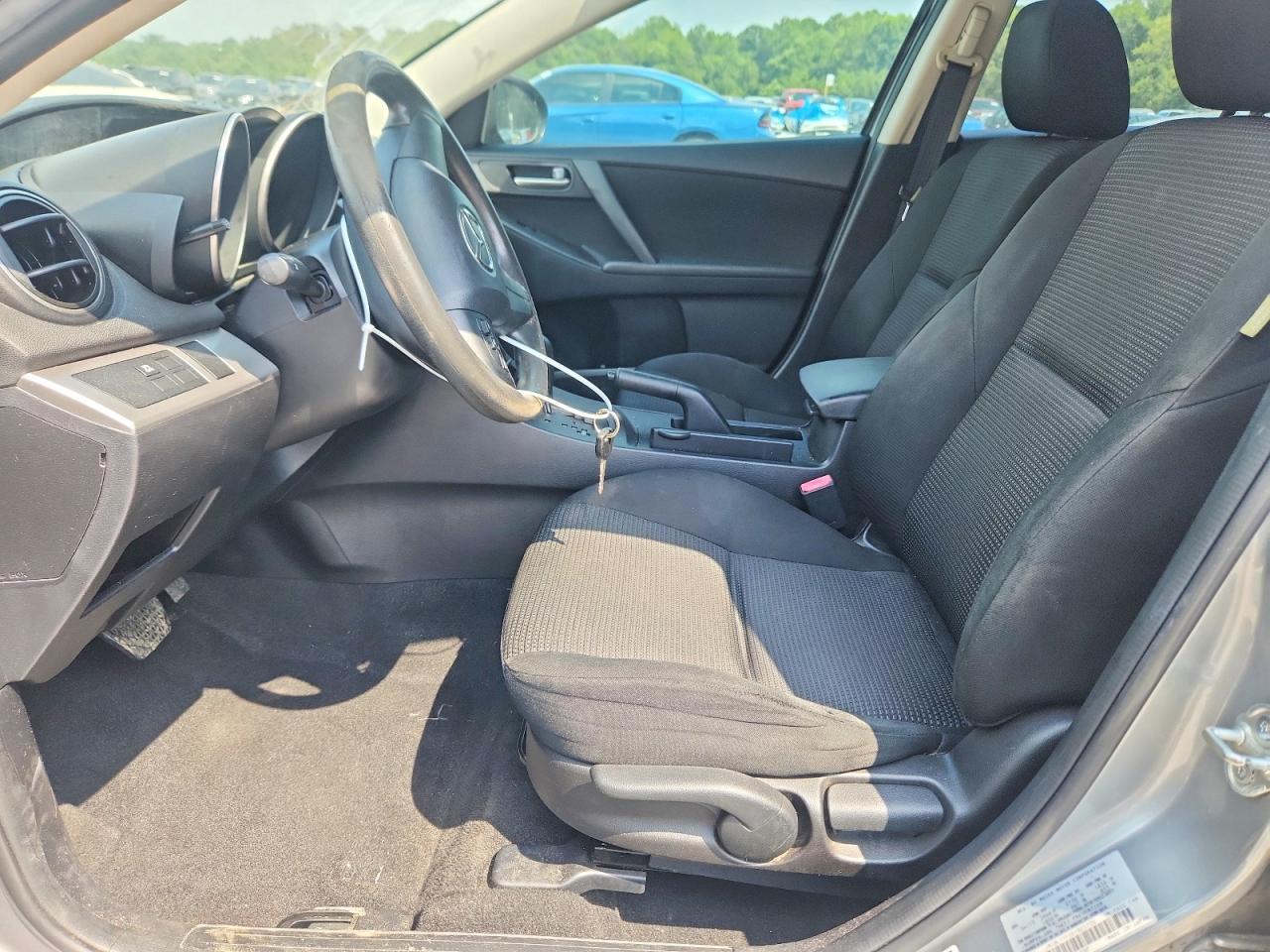2013 MAZDA 3 I — Фото 7 из 12