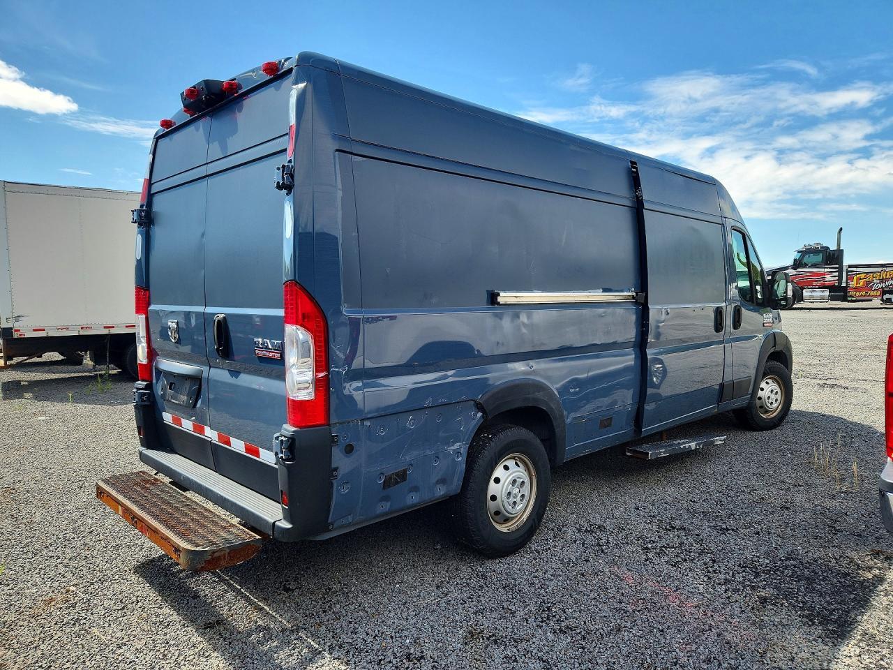 2020 RAM PROMASTER 3500 - DELIVERY VAN — Фото 3 из 13