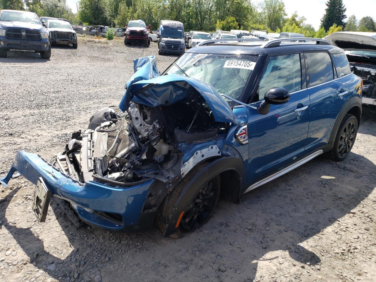 2017 MINI COOPER WMZYT3C32H3D98343