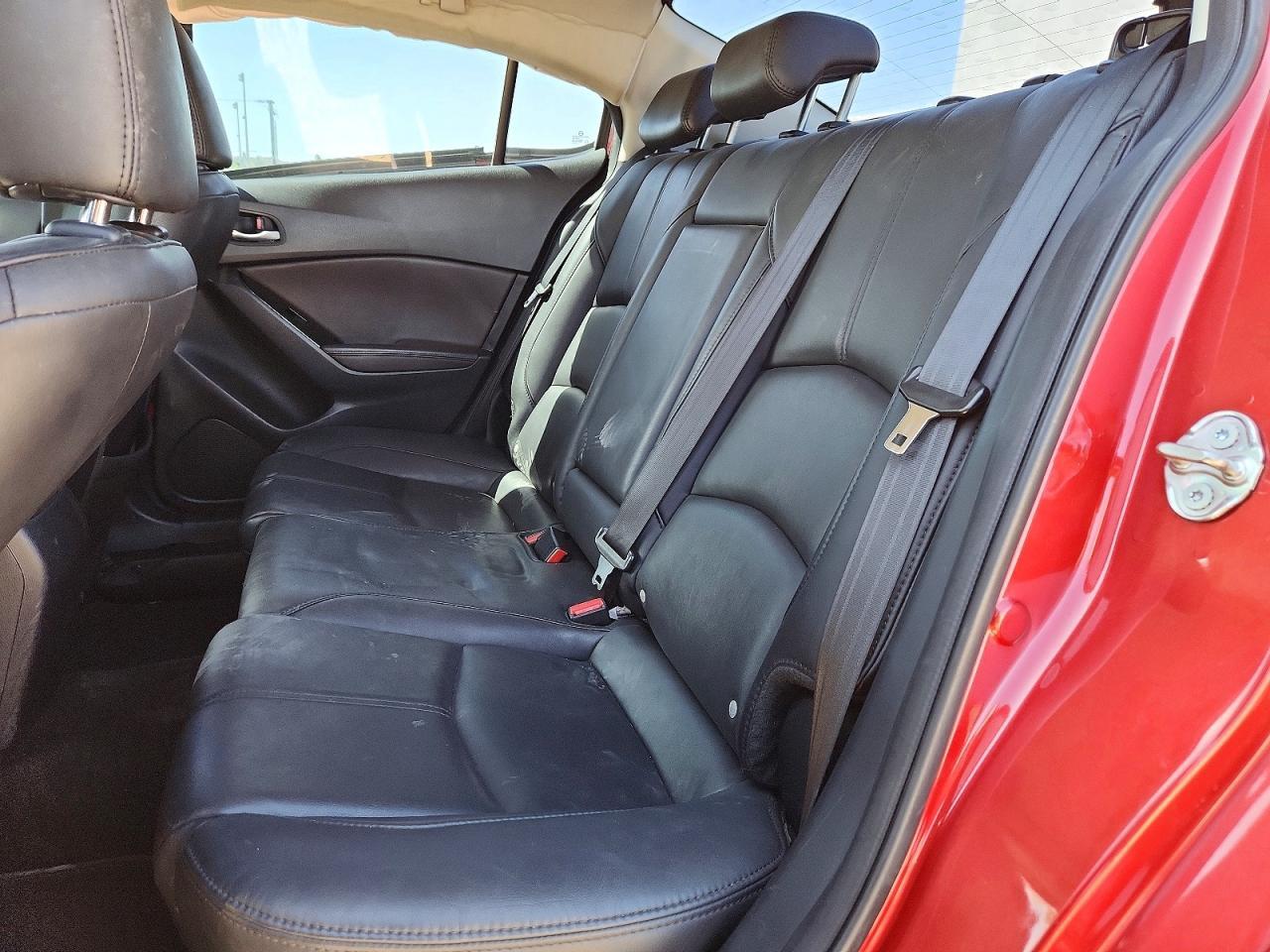 2018 MAZDA 3 TOURING — Фото 10 из 12
