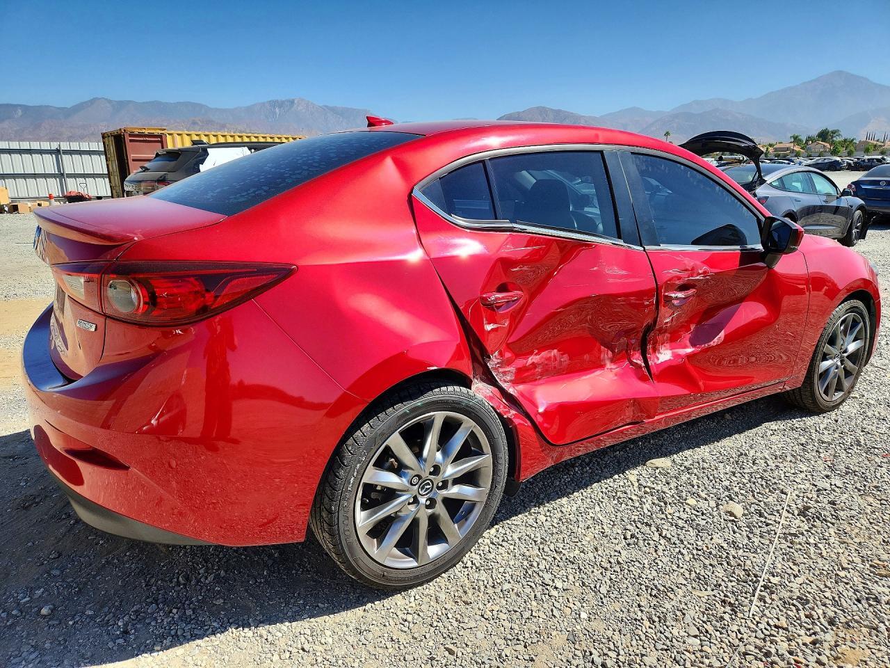 2018 MAZDA 3 TOURING — Фото 3 из 12