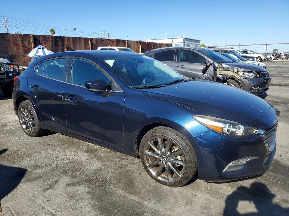 3MZBN1L36JM270416 2018 MAZDA 3 photo no. 4