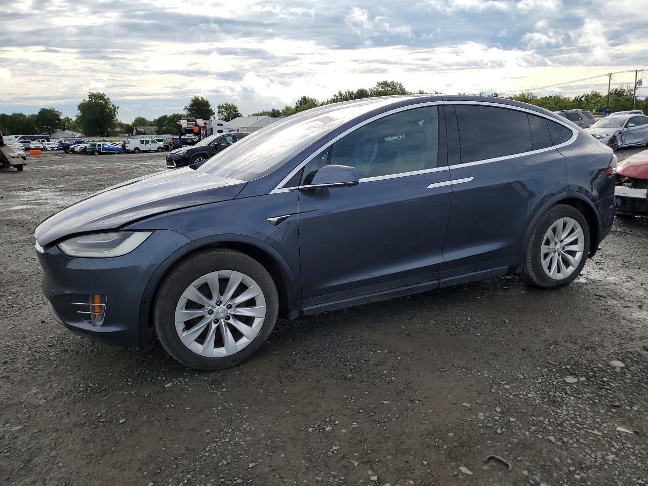 2020 TESLA MODEL X 5YJXCBE21LF261784