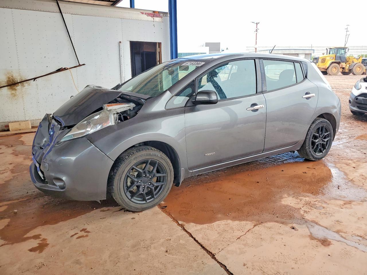 2017 NISSAN LEAF 1N4BZ0CP5HC300690