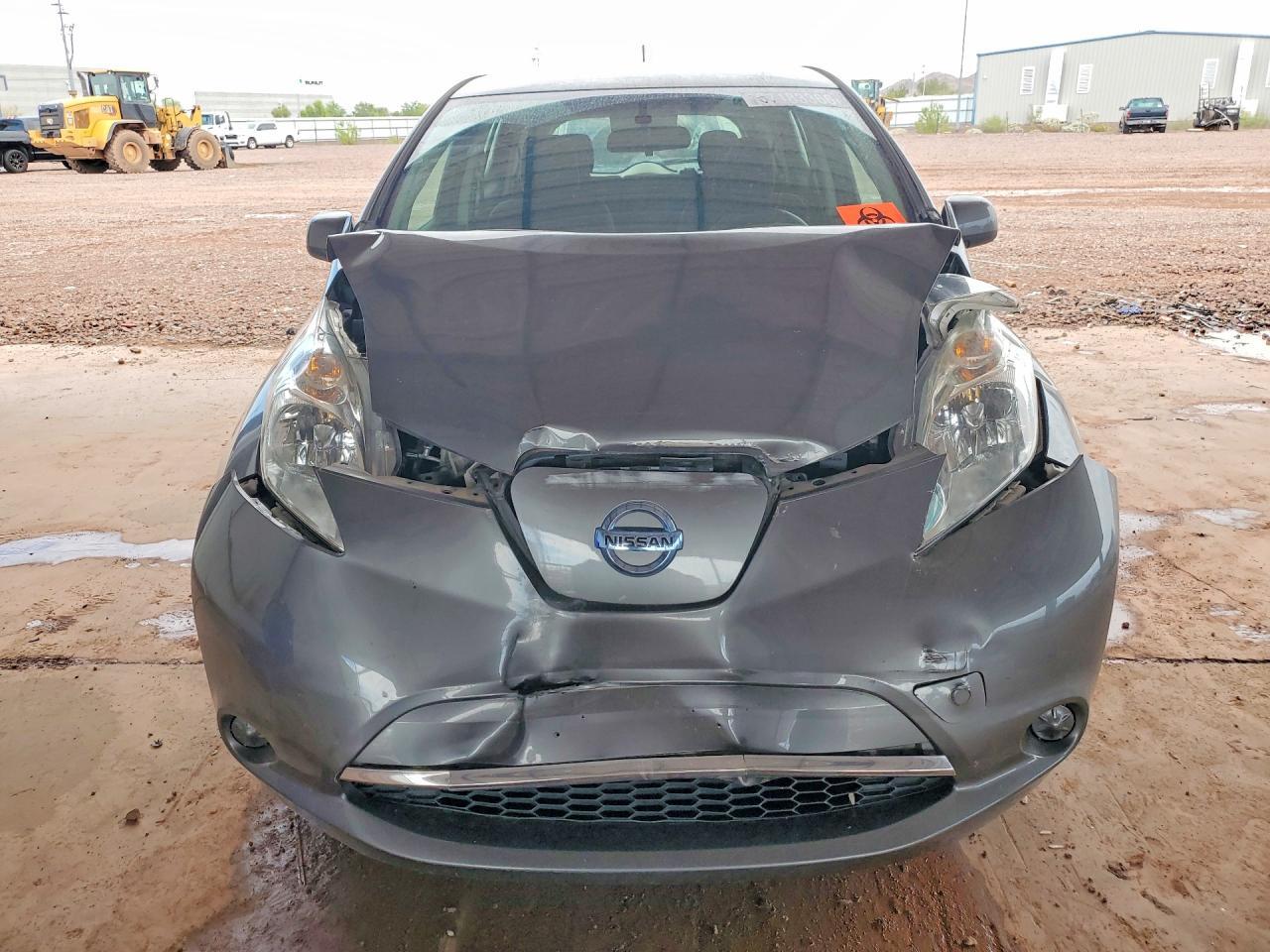 1N4BZ0CP5HC300690 2017 NISSAN LEAF photo no. 5