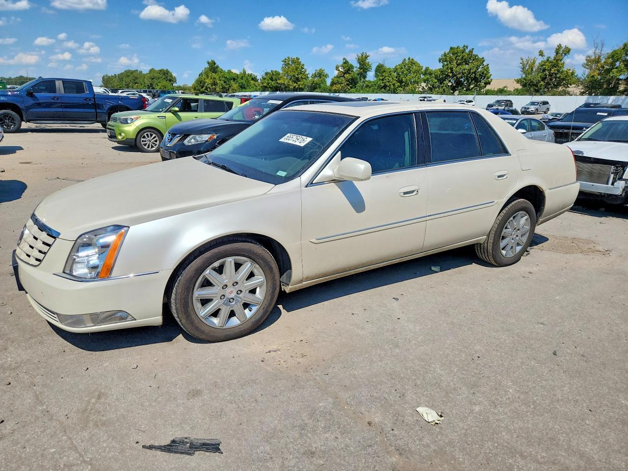 2011 CADILLAC DTS 1G6KH5E69BU118932