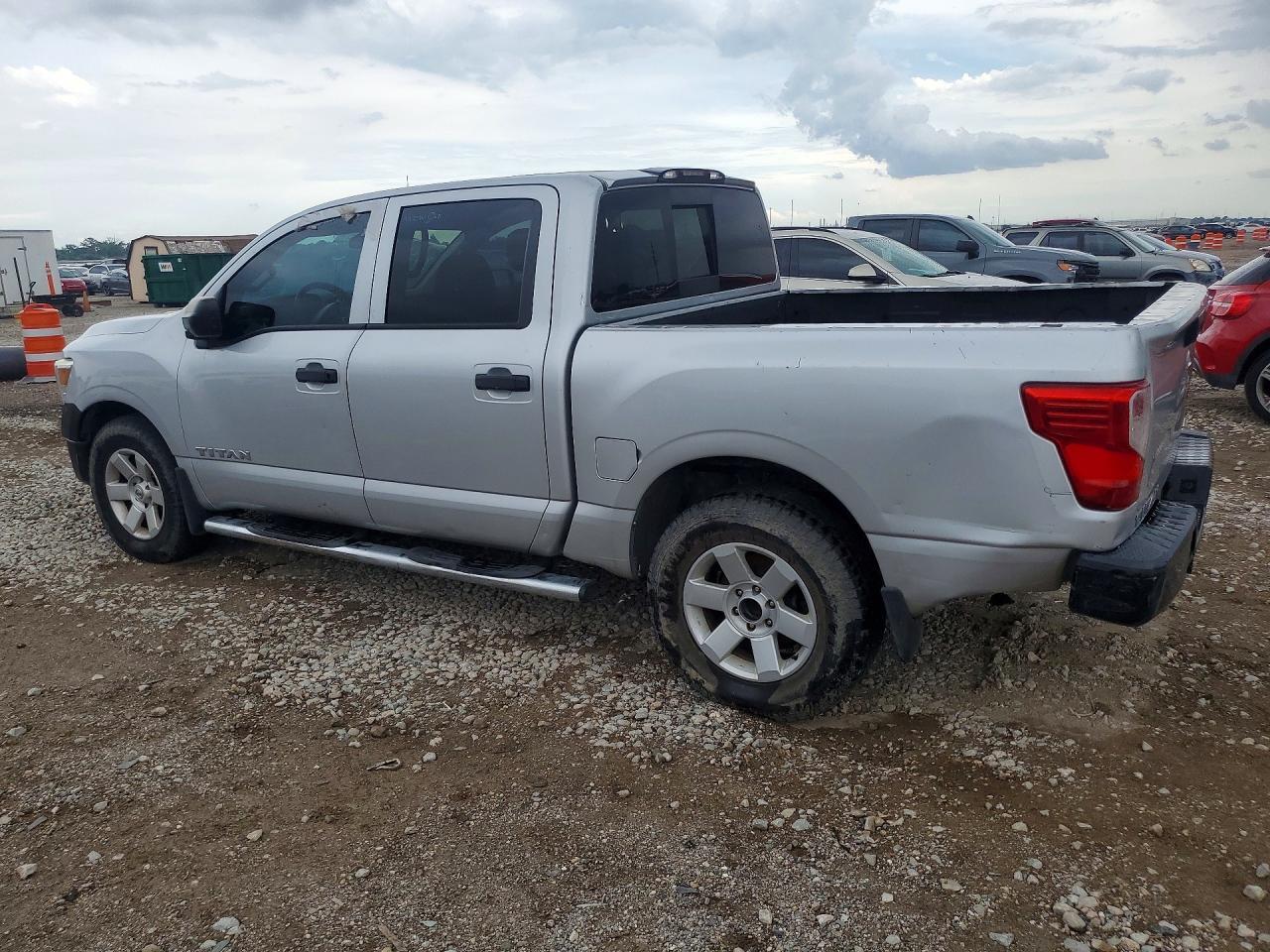 2018 NISSAN TITAN S — Фото 2 из 12