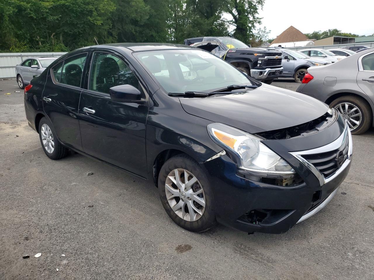 2018 NISSAN VERSA SV — Фото 4 из 12