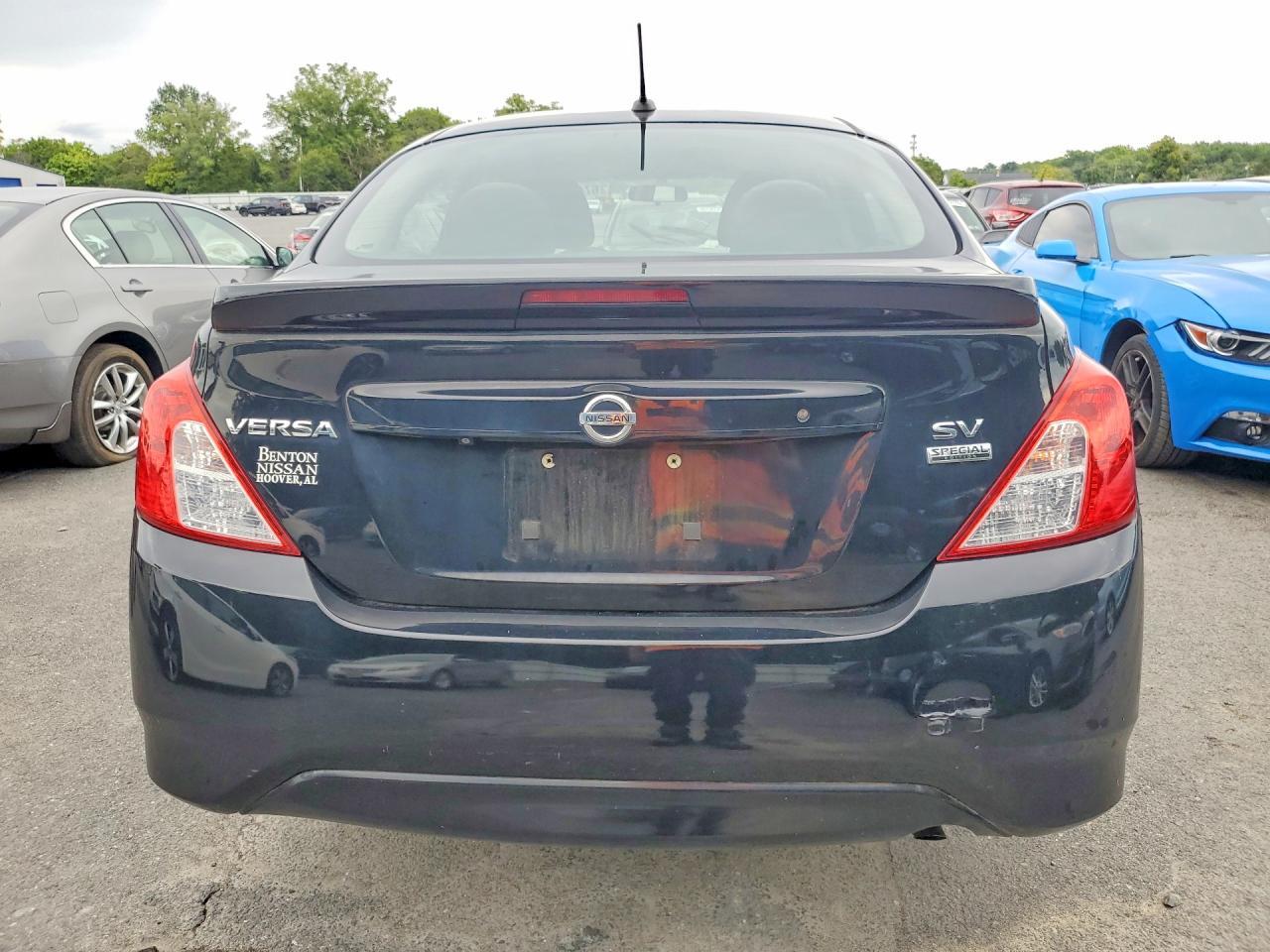 2018 NISSAN VERSA SV — Фото 6 из 12