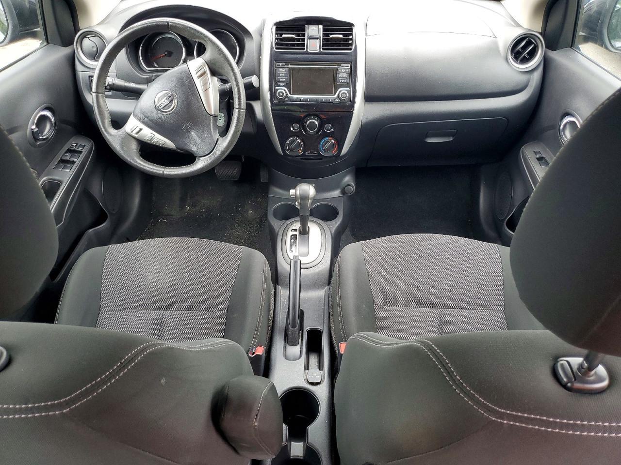 2018 NISSAN VERSA SV — Фото 8 из 12