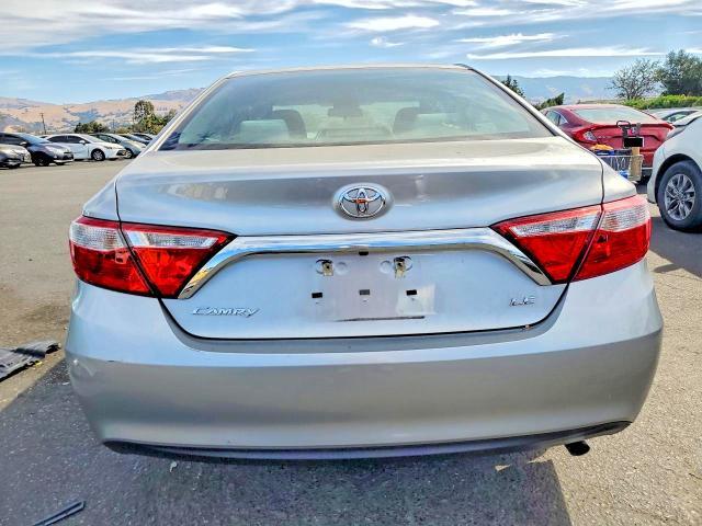 4T1BF1FK0HU675563 2017 TOYOTA CAMRY photo no. 6