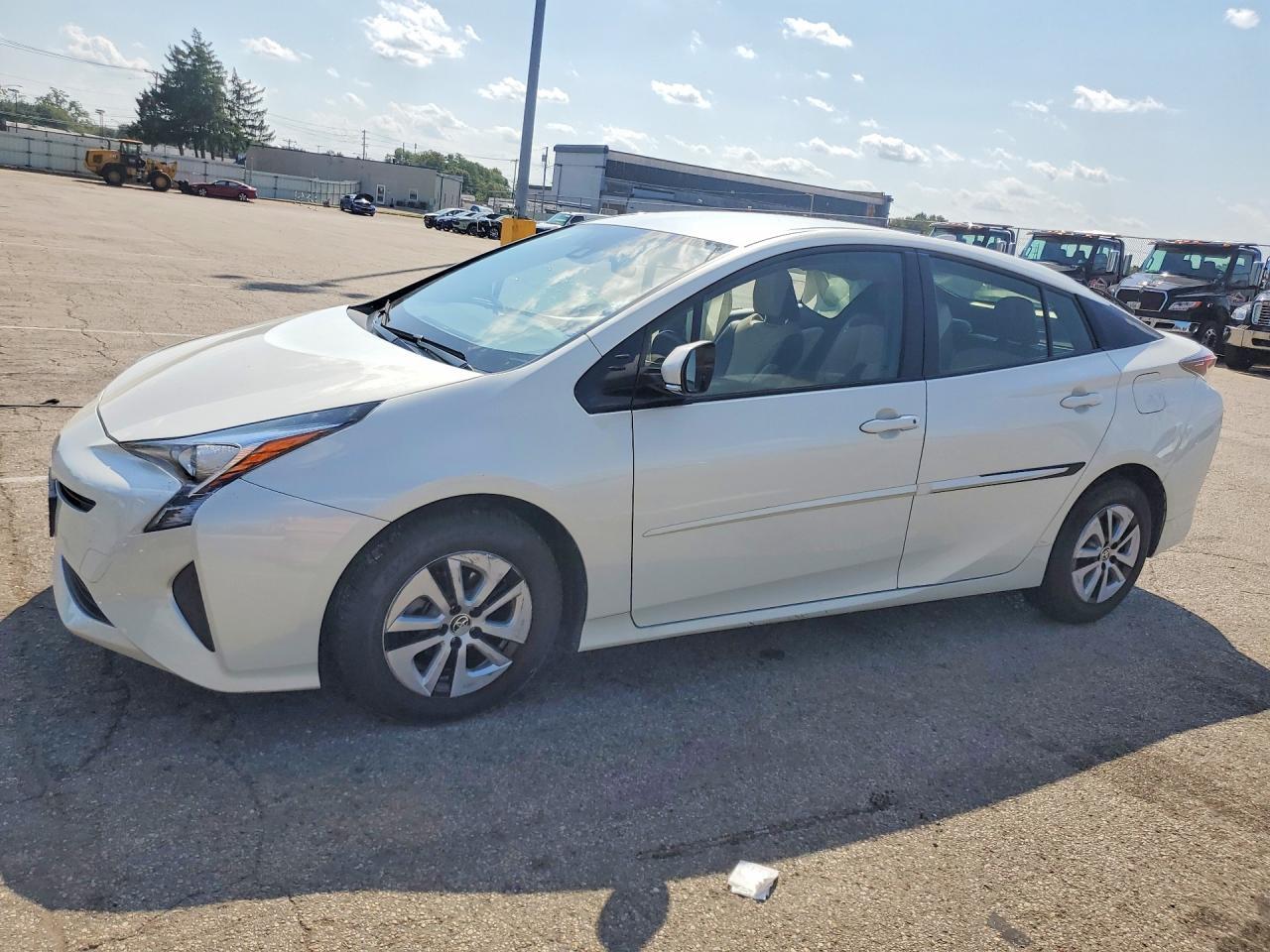 2017 TOYOTA PRIUS FOUR