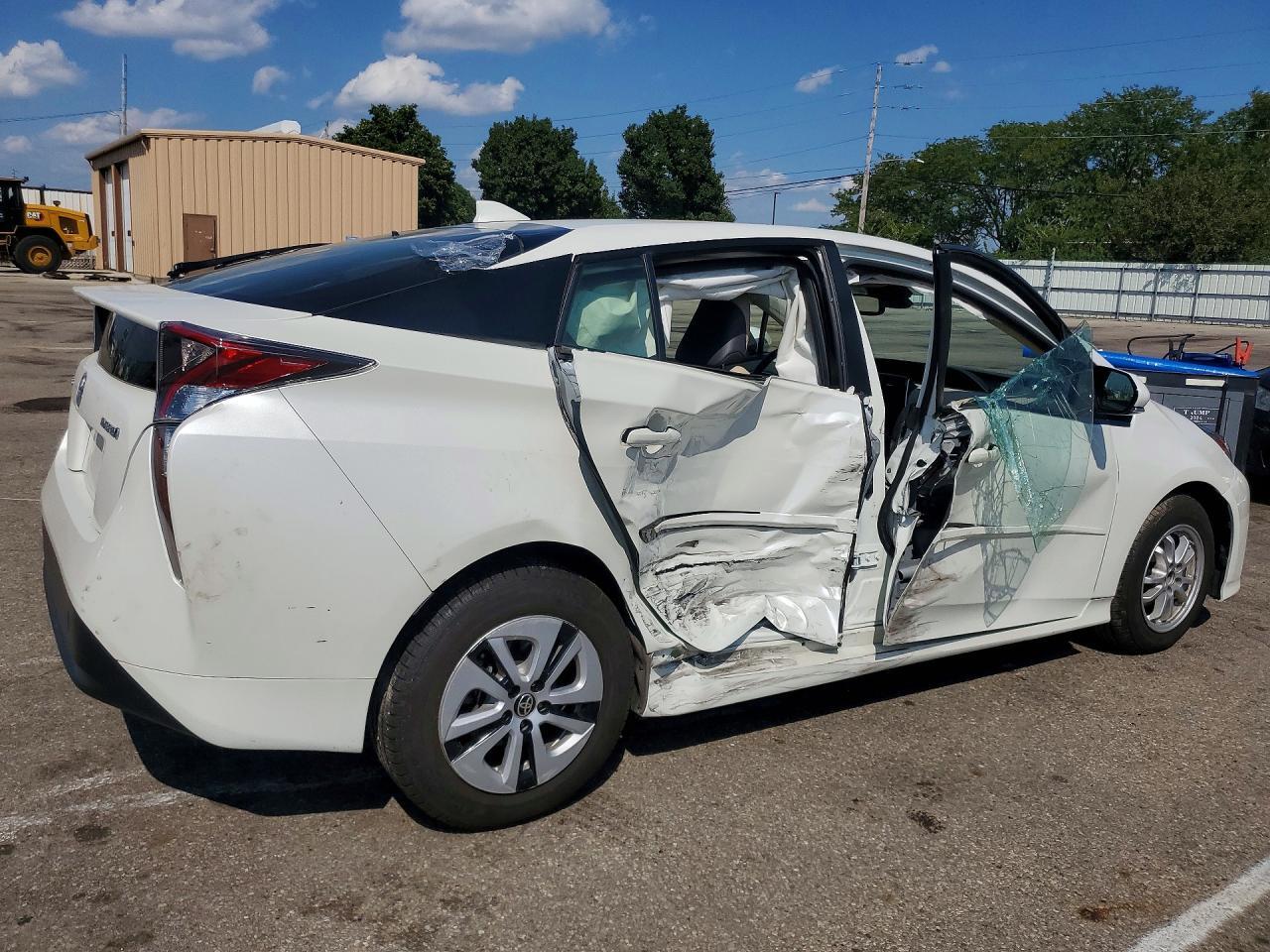 2017 TOYOTA PRIUS FOUR — Фото 3 из 12