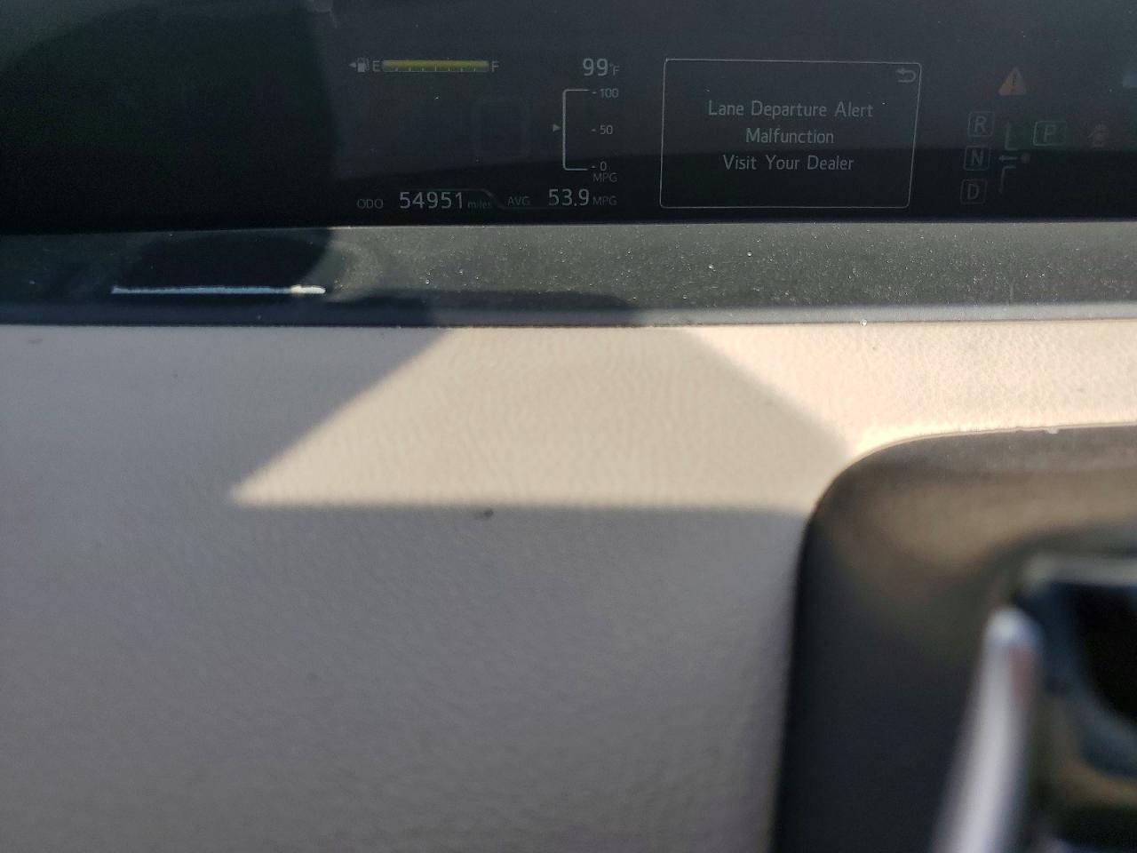 2017 TOYOTA PRIUS FOUR — Фото 9 из 12