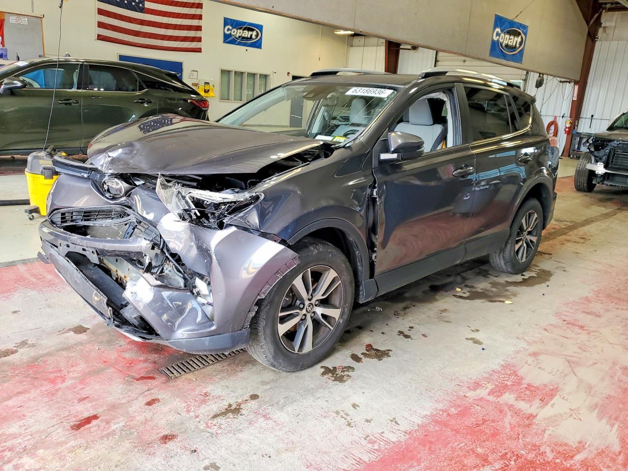 2017 TOYOTA RAV4 JTMRFREV6HJ707348