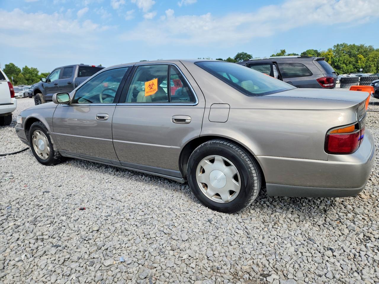 1G6KS54Y5YU215526 2000 CADILLAC SEVILLE photo no. 2