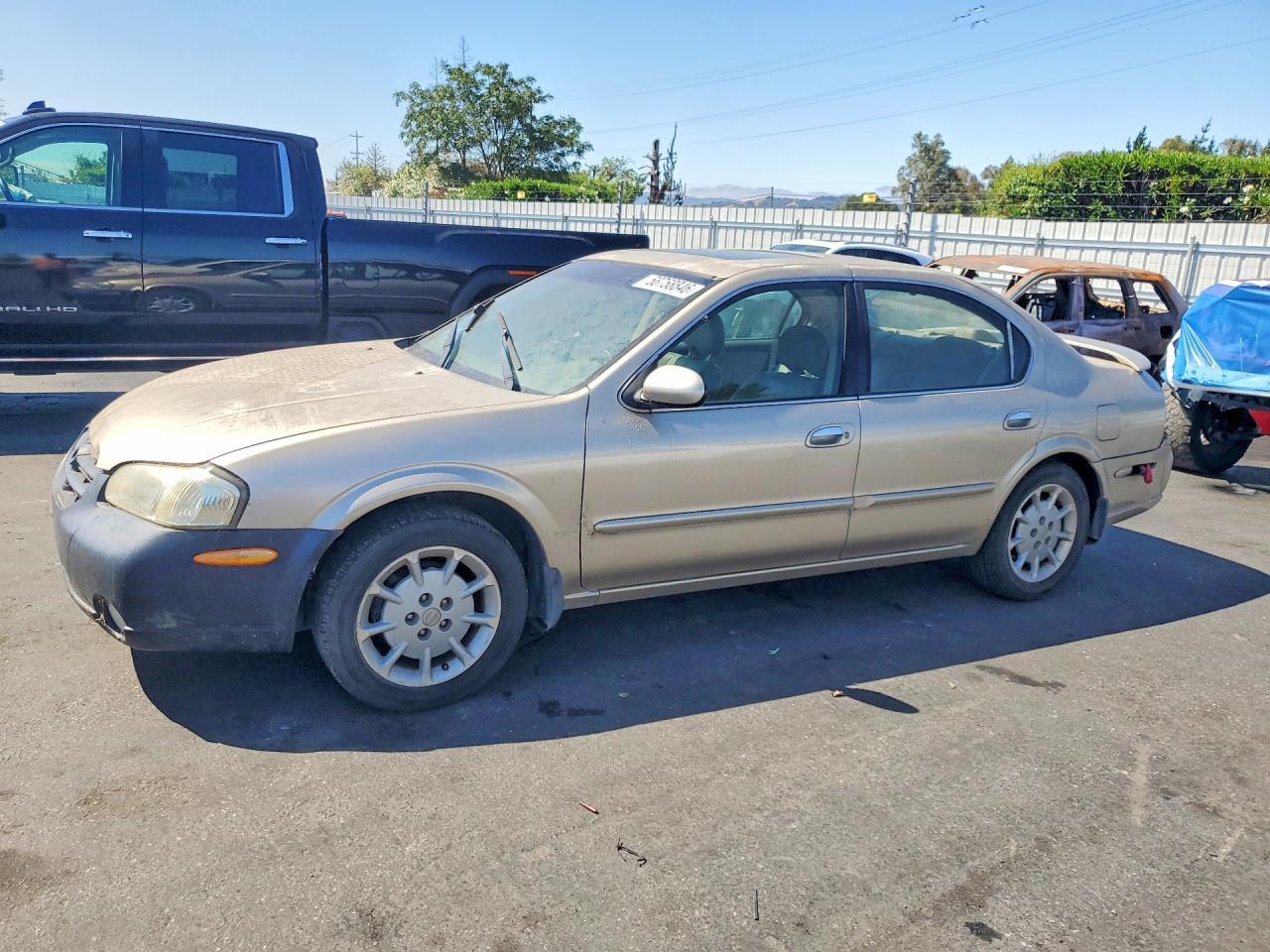 JN1CA31A1YT004249 2000 NISSAN MAXIMA photo no. 1