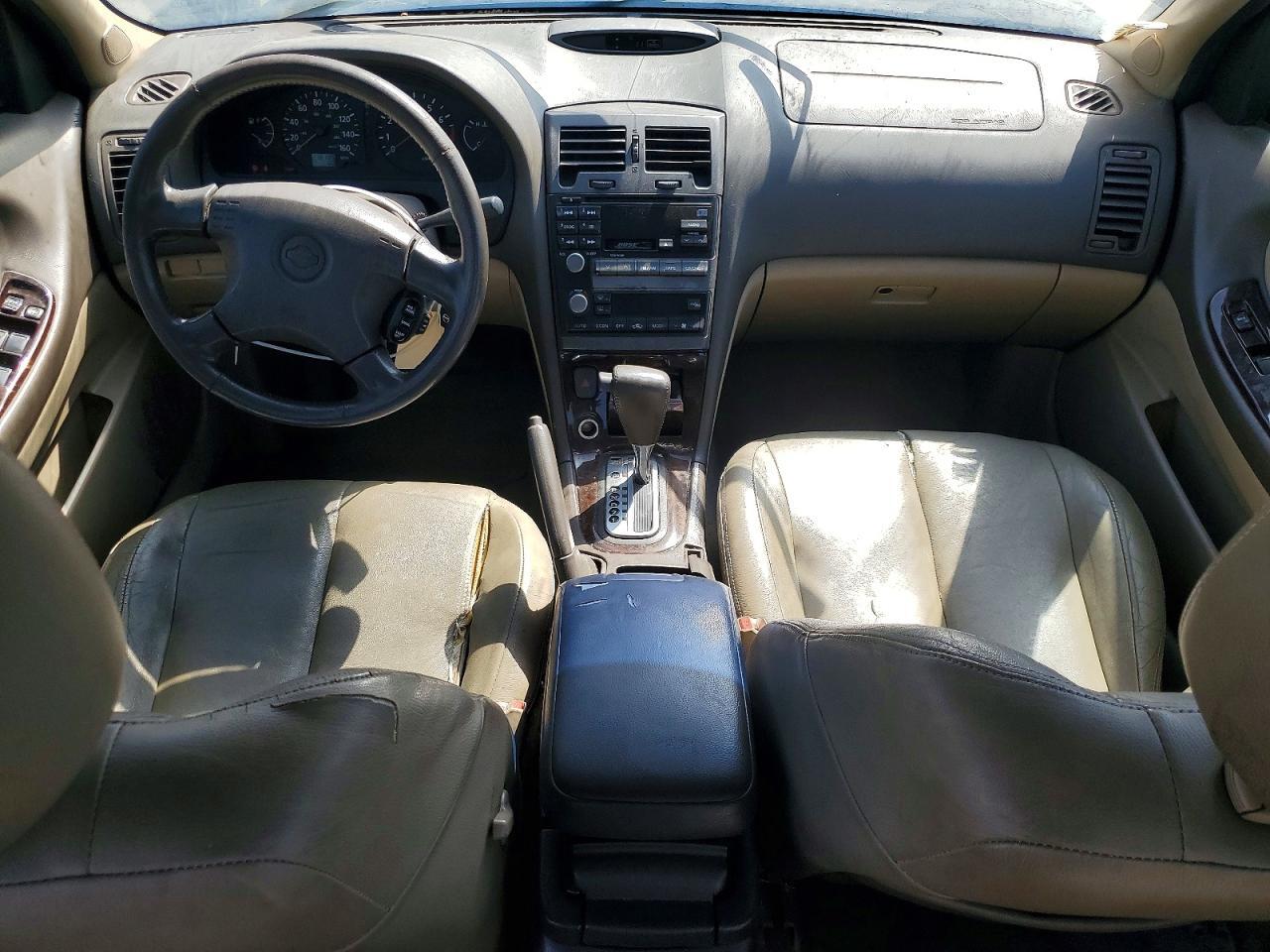 JN1CA31A1YT004249 2000 NISSAN MAXIMA photo no. 8