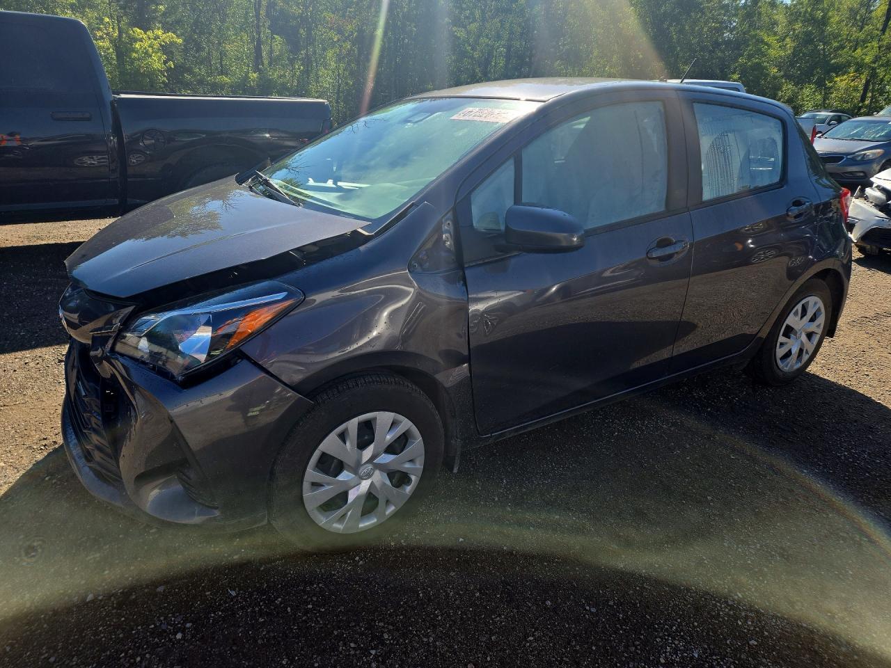 2018 TOYOTA YARIS VNKKTUD35JA093127