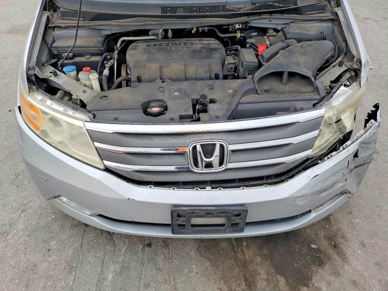 2011 HONDA ODYSSEY TOURING — Фото 12 из 14