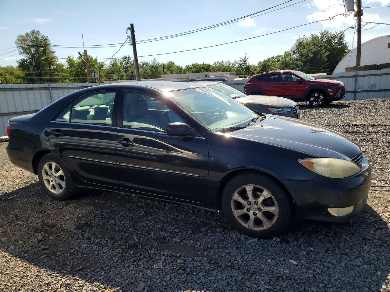 2006 TOYOTA CAMRY XLE — Фото 4 из 12