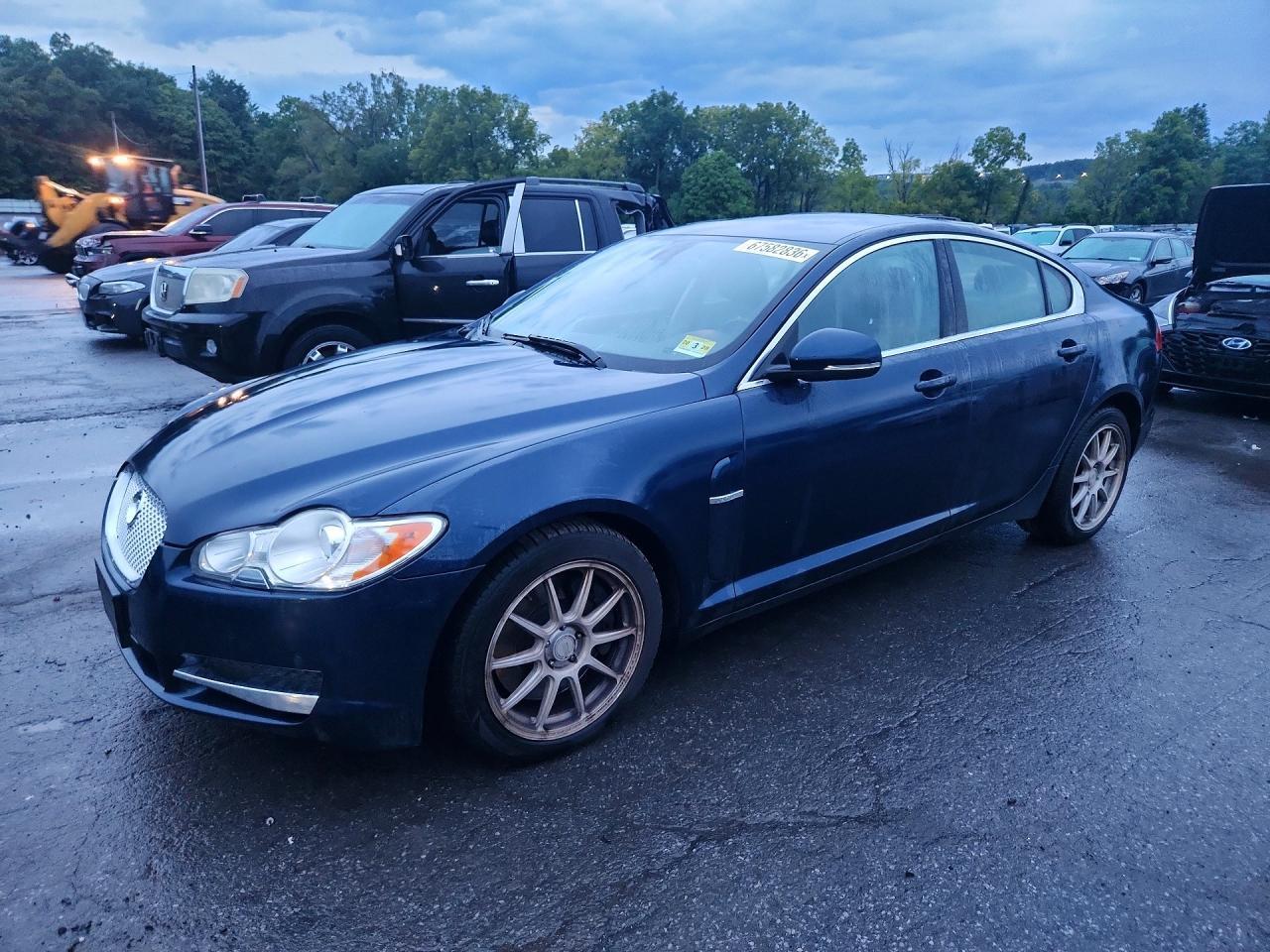 2011 JAGUAR XF SAJWA0FB4BLR93425