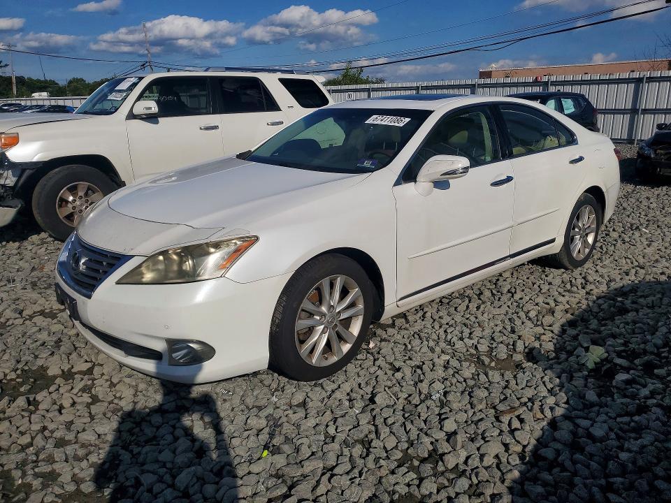 2011 LEXUS ES JTHBK1EG6B2469565