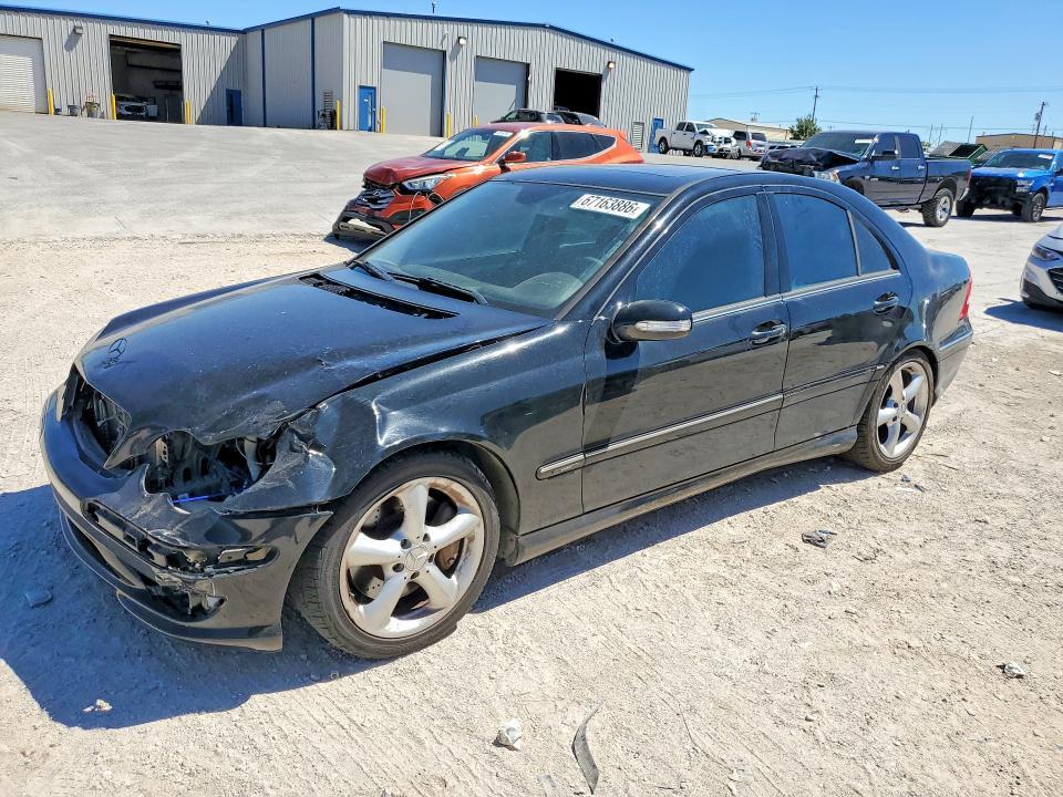 2005 MERCEDES-BENZ C WDBRF40J15A784467