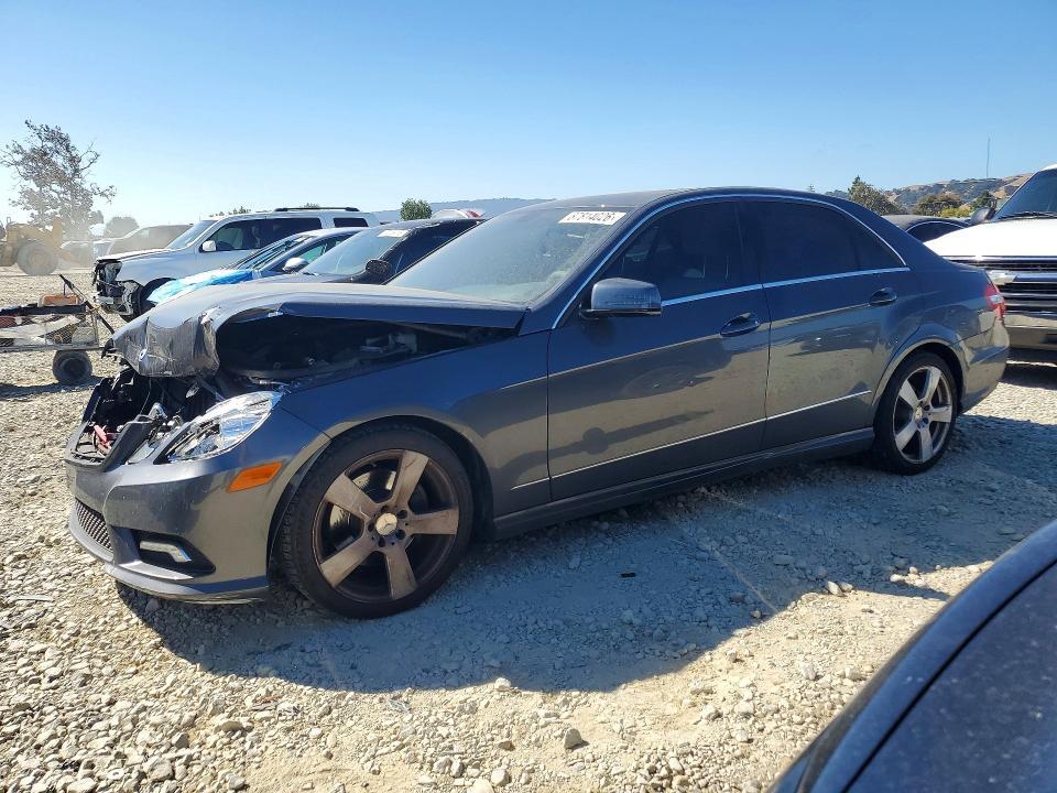 2011 MERCEDES-BENZ E WDDHF5GB6BA454021