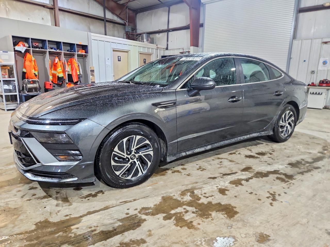 2026 HYUNDAI SONATA HYBRID KMHL24JJ9TA172821