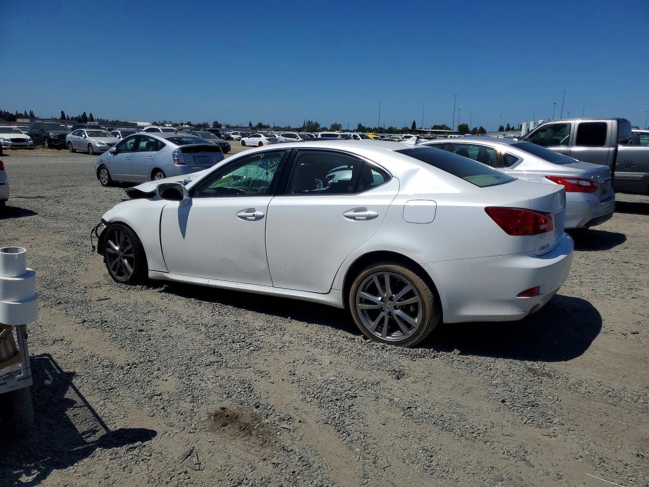 JTHBK262582069630 2008 LEXUS IS photo no. 2