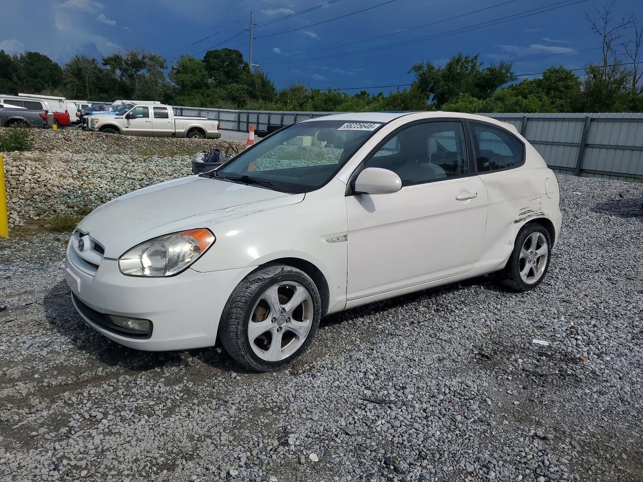 2009 HYUNDAI ACCENT KMHCN36C79U113432