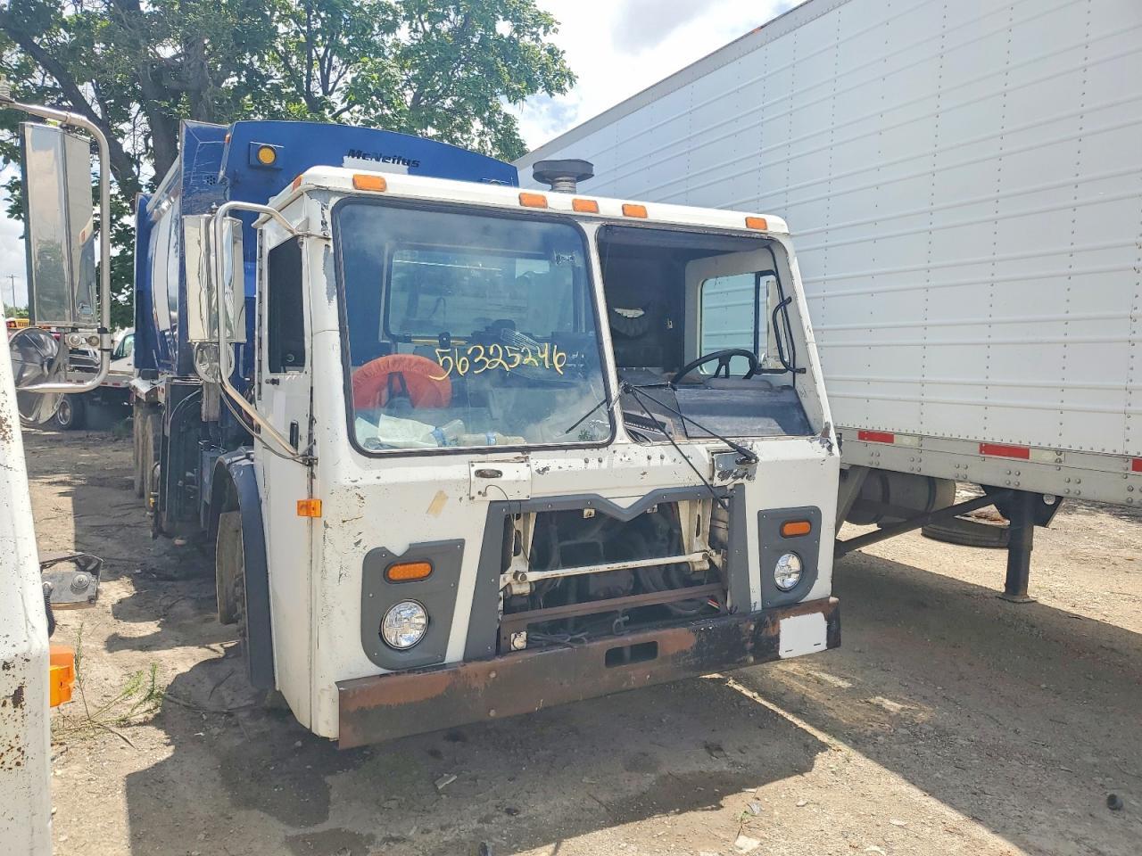 2009 MACK 600 1M2AU02C99M003142