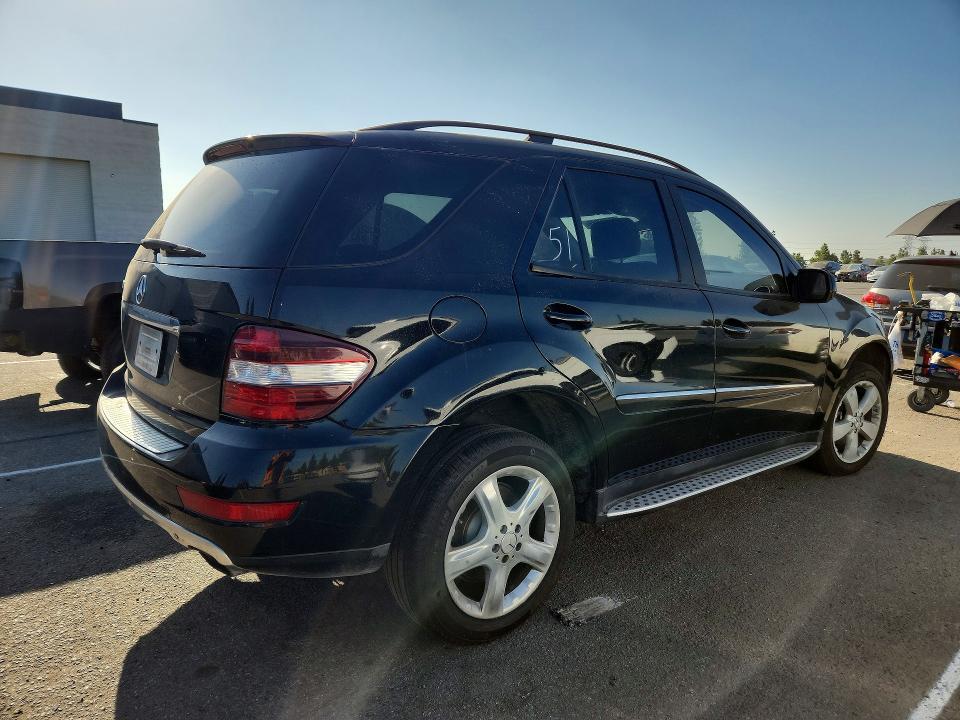 2009 MERCEDES-BENZ ML 350 — Фото 3 из 12