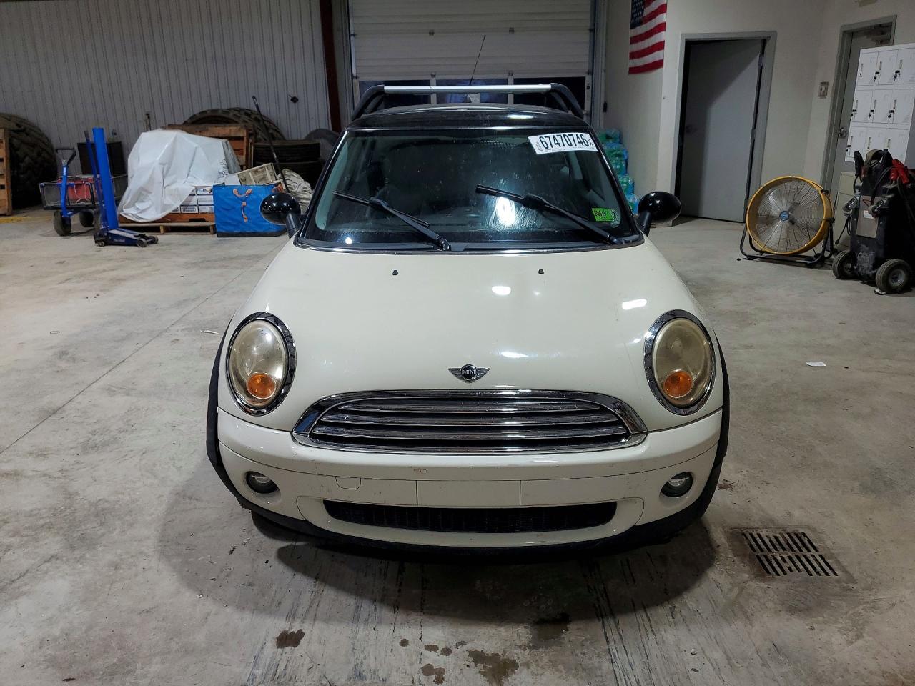 WMWMF33519TW77463 2009 MINI COOPER photo no. 5